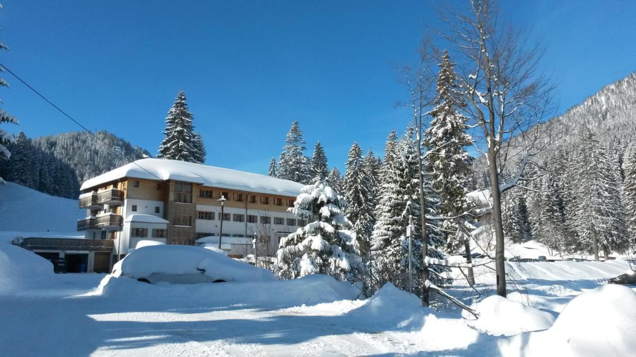 بيت شباب Blsv Sportcamp Direkt Am Kurvenlift شليرسي المظهر الخارجي الصورة