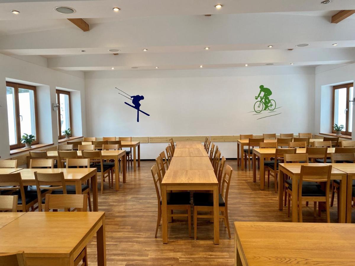 بيت شباب Blsv Sportcamp Direkt Am Kurvenlift شليرسي المظهر الخارجي الصورة